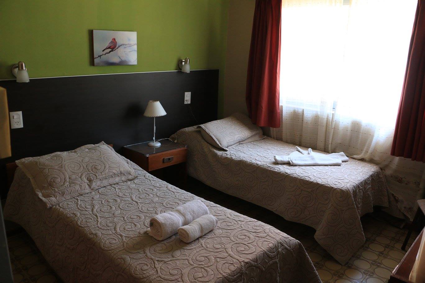 Doble Est&aacute;ndar / Twin